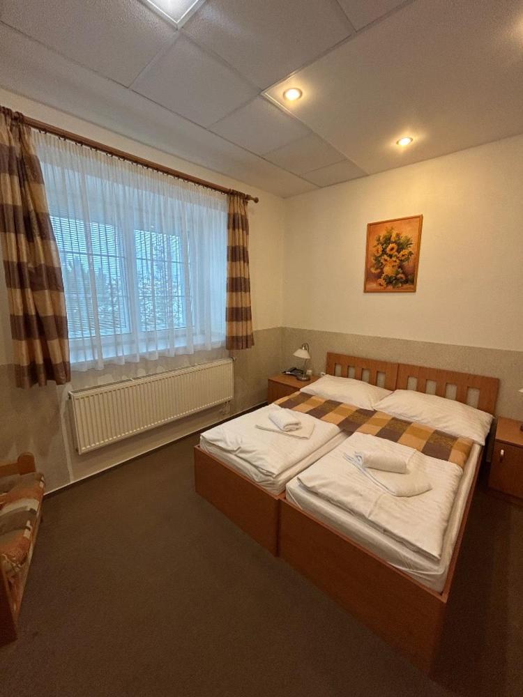 Hotel Allvet Drnovice  Esterno foto
